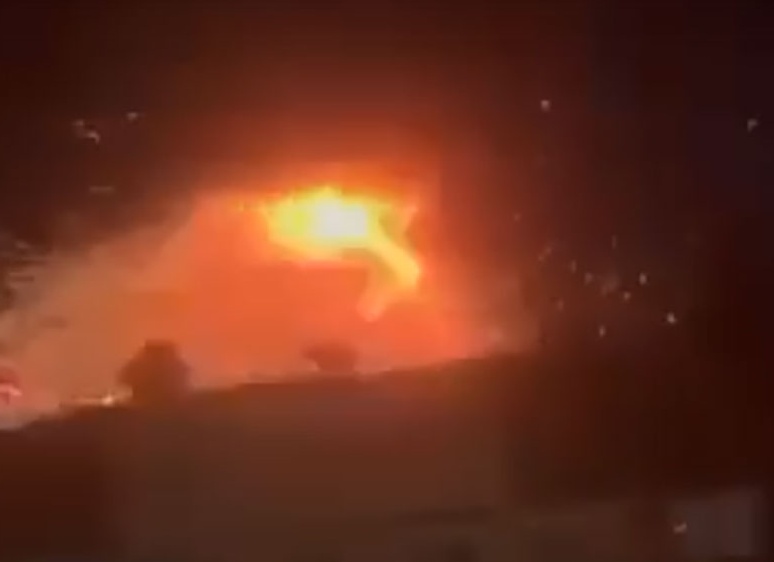 SHOT: жители Волгограда сообщают о взрывах над городом